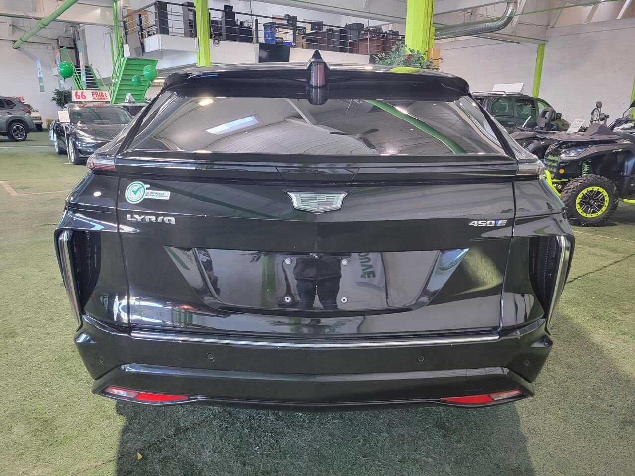 2024 Cadillac LYRIQ Black  - photo #4