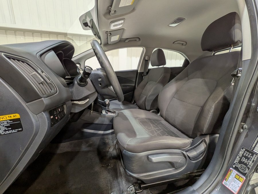 Kia Rio 5dr HB Auto EX+ w/Sunroof 2016 Gris