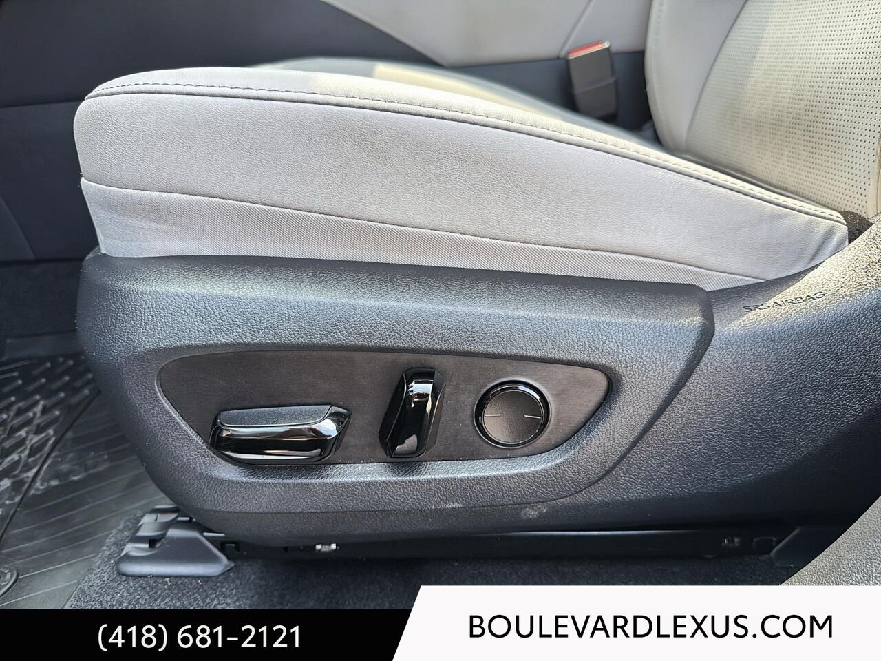 Lexus RX 19862A 2024 Bleu Québec - photo #9