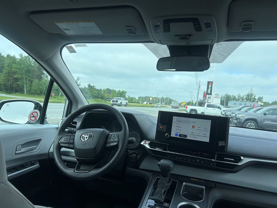 2025 Toyota Sienna 2025 Silver