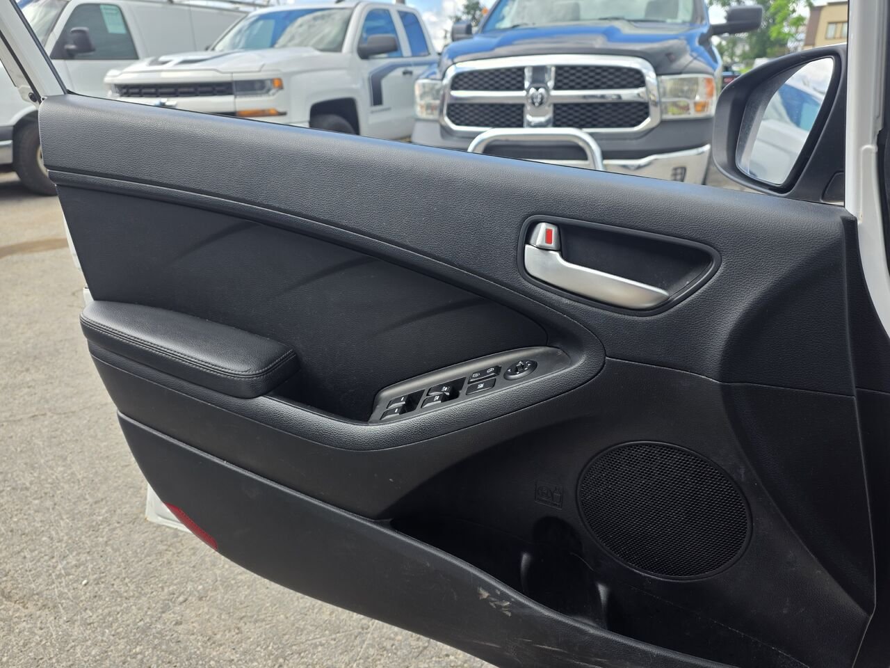 Kia 5 portes Forte 2015 Blanc Longueuil, - photo #12