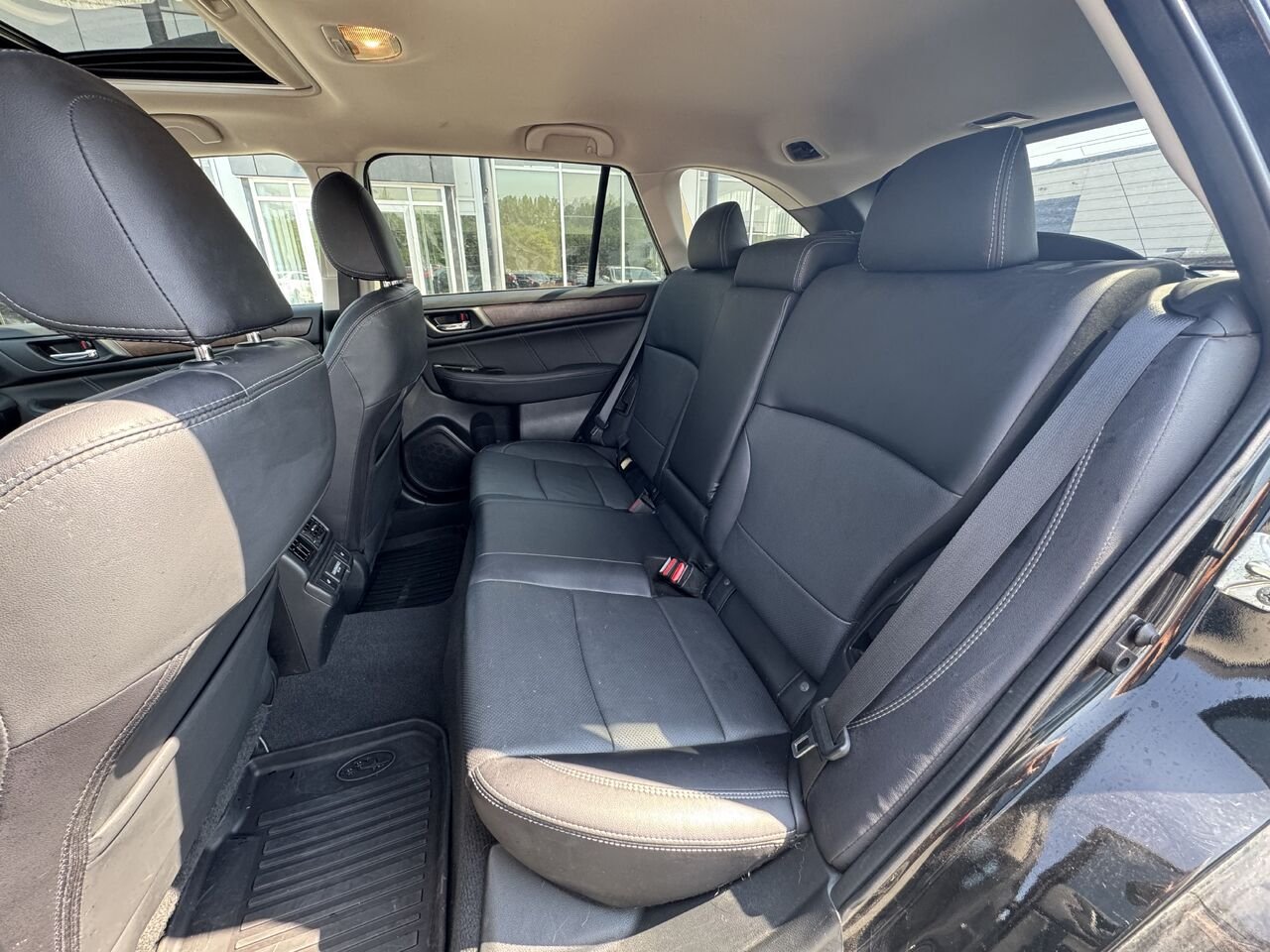 Subaru Outback 3.6R 2018 Noir Granby - photo #11