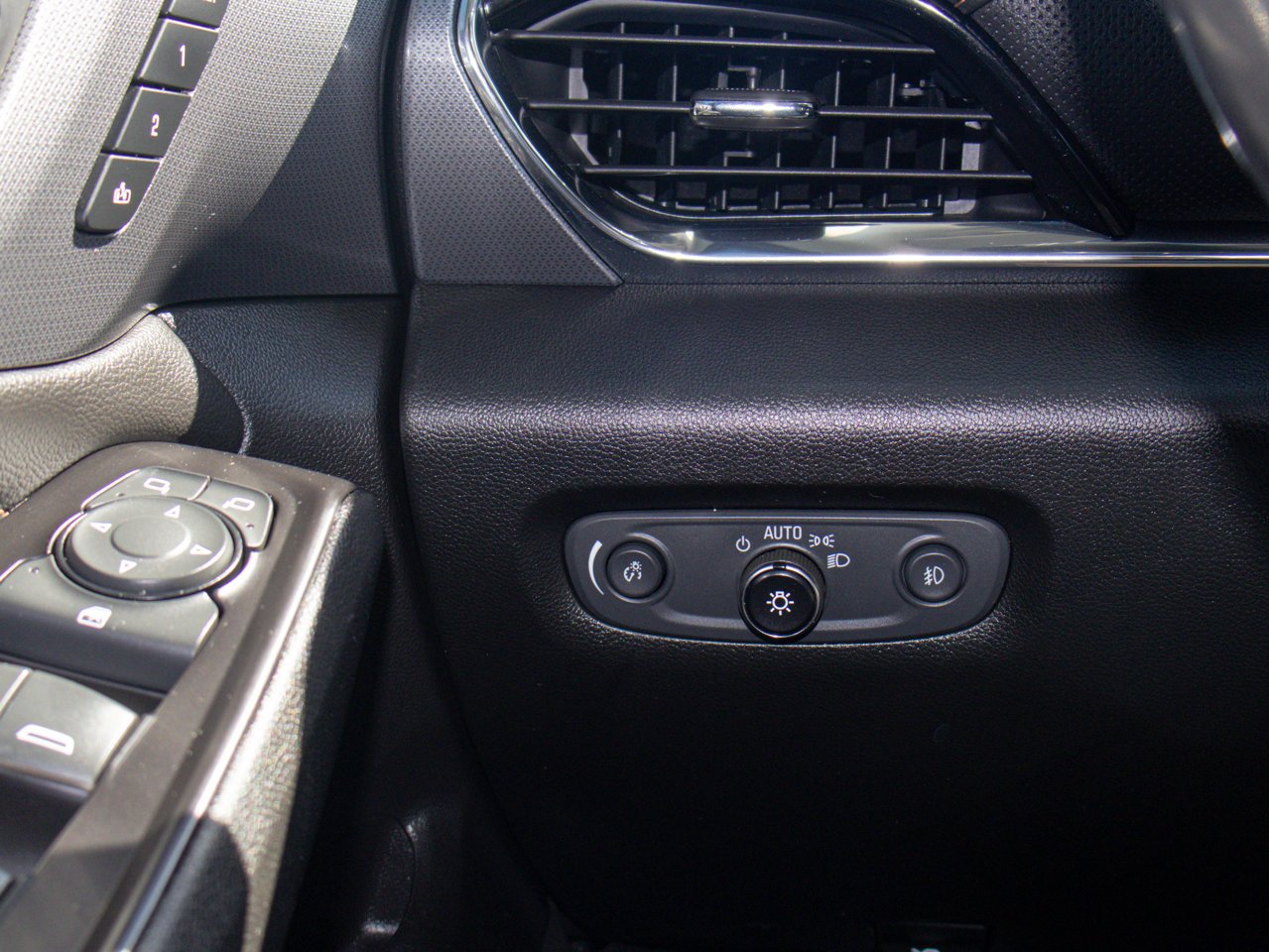 2019 Chevrolet Traverse AWD 4dr Premier w/1LZ Grey Sherwood Park - photo #22