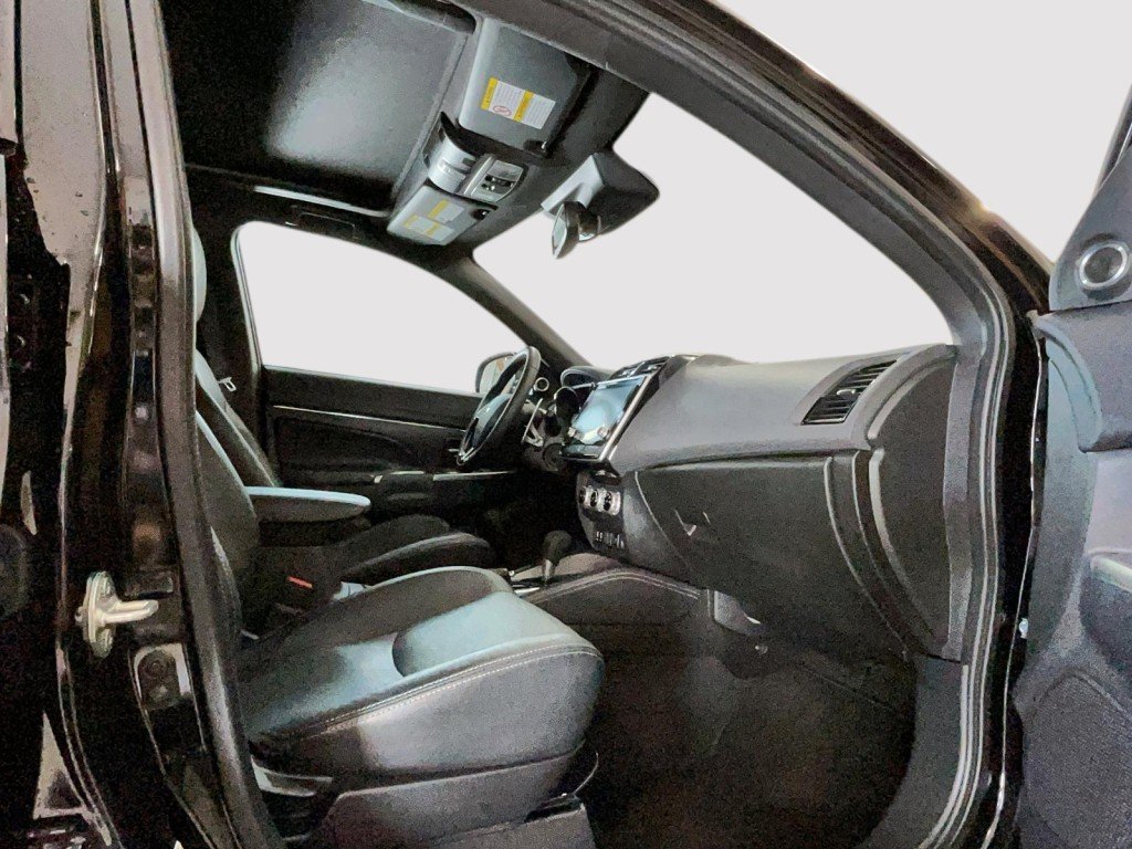 2024 Mitsubishi RVR Black Rouyn-Noranda - photo #14