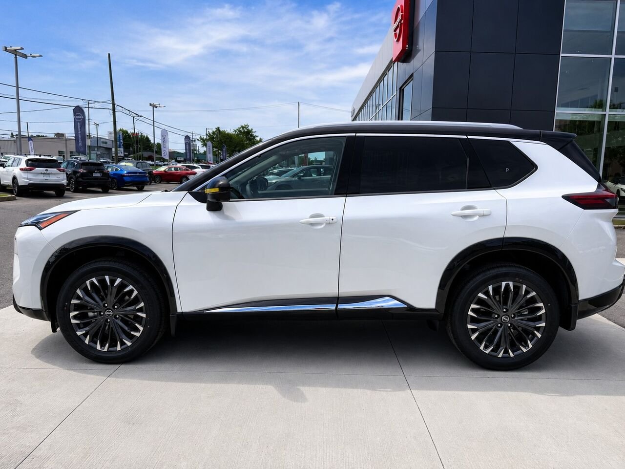 2026 NISSAN Rogue ROGUE PLATINE 2-Tone Everest White Tricoat Châteauguay - photo #1
