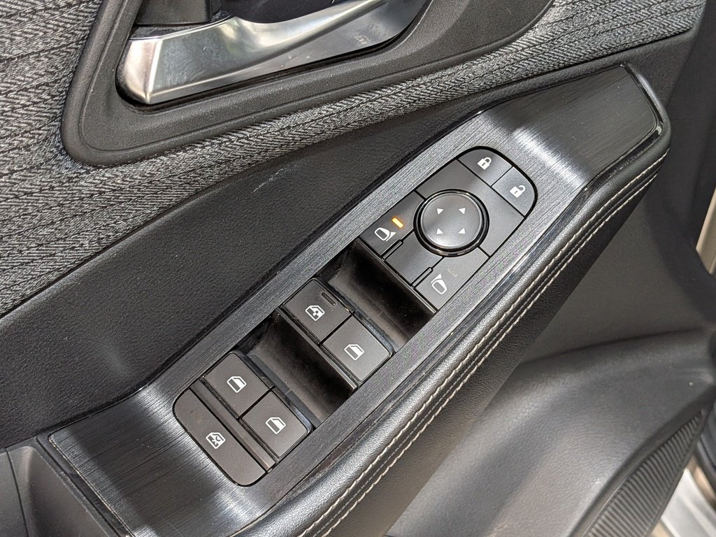 Nissan Rogue AWD SV Moonroof 2023 Or Val-David - photo #29
