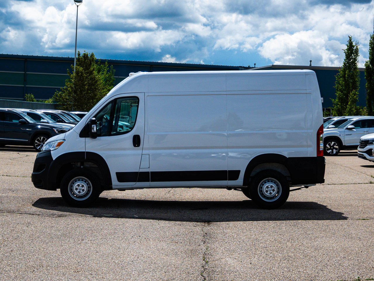2025 Ram ProMaster Cargo Van Tradesman 2500 High Roof 136 WB w/Pass Seat White Sherwood Park - photo #9
