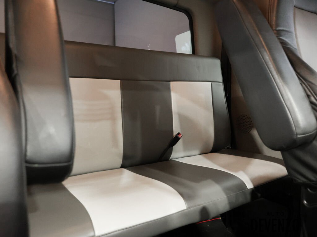 2014 International TerraStar RV Hauler 6.4L Diesel MAXXFORCE Black Saint-Eustache - photo #12