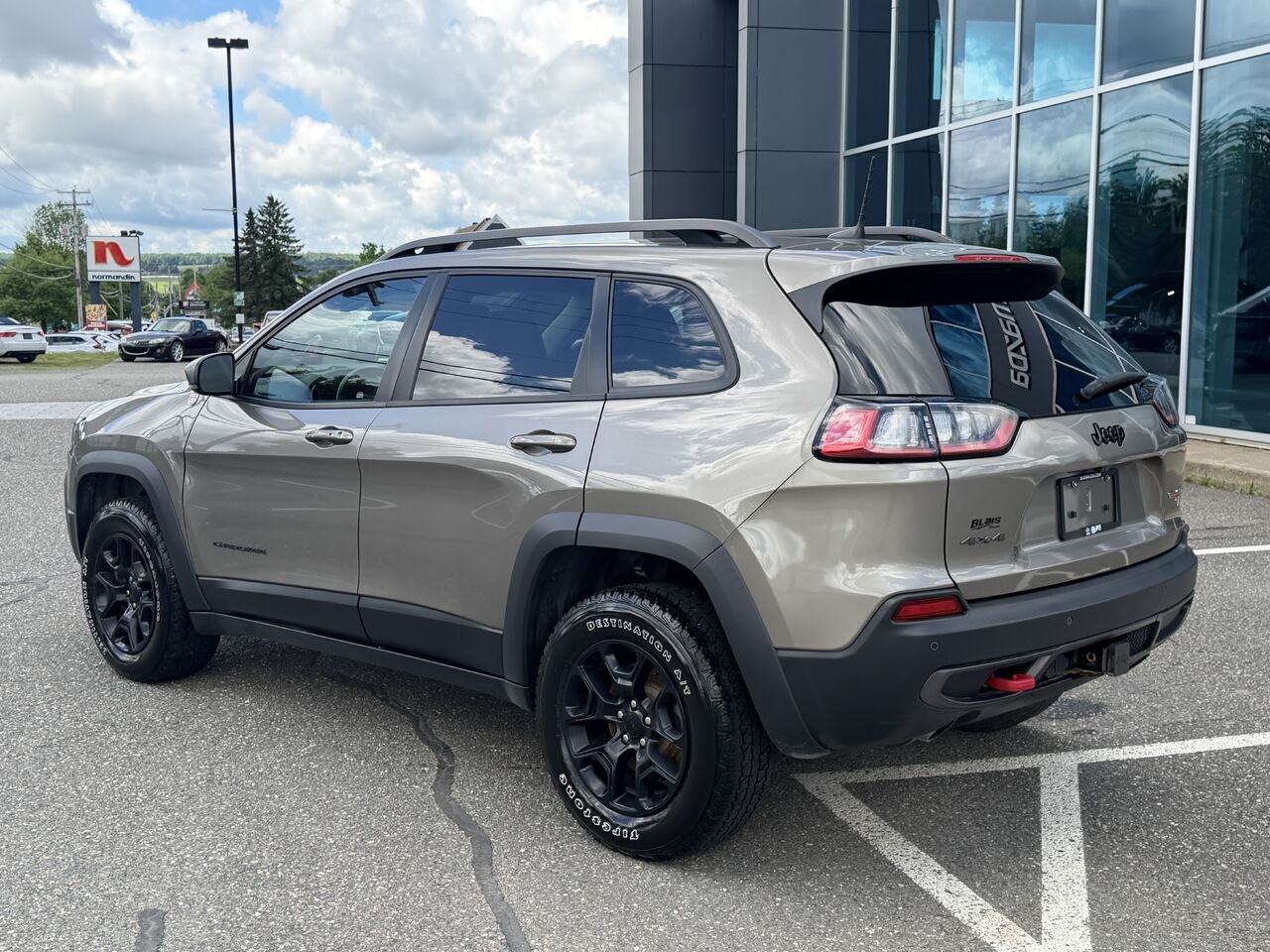 2021 Jeep Cherokee Beige Ste-Marie - photo #6