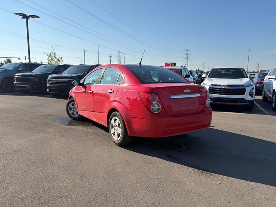 2014 Chevrolet Sonic 2014 Red