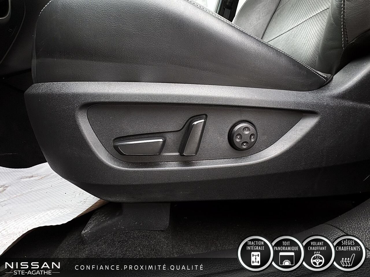 2022 INFINITI QX50 Black Sainte-Agathe-des-Monts - photo #16