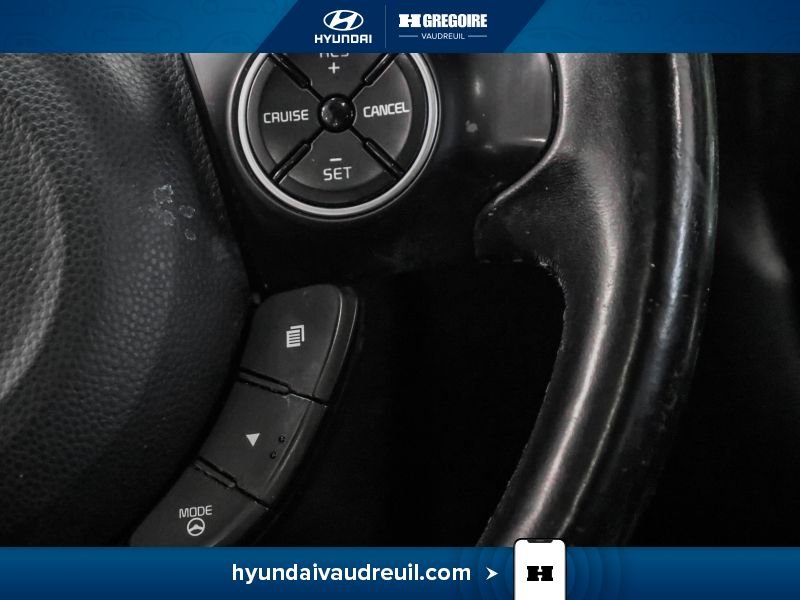 2015 Kia Soul Grey Blainville - photo #23