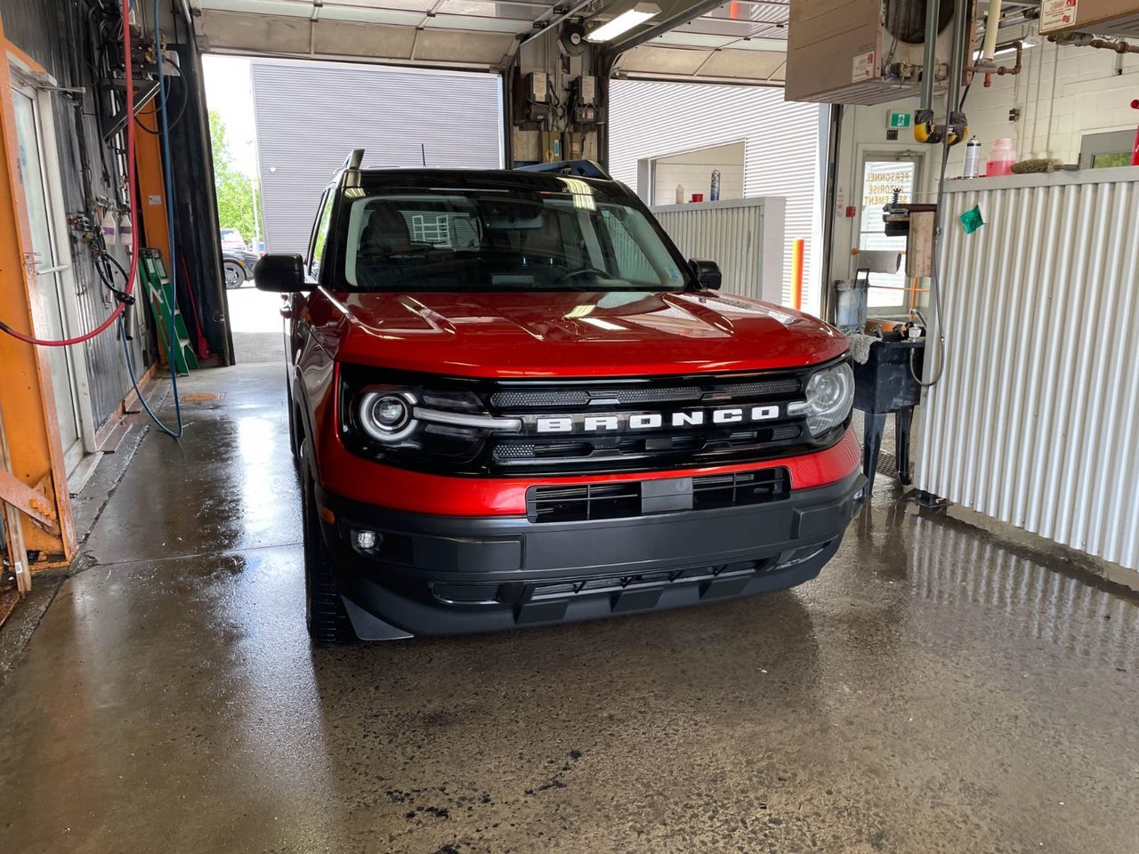 2022 Ford Bronco Sport OUTER BANKS GR. TECH 4X4 *NAV* SIÈGES CHAUFF B&O Red Saint-Jérôme - photo #9