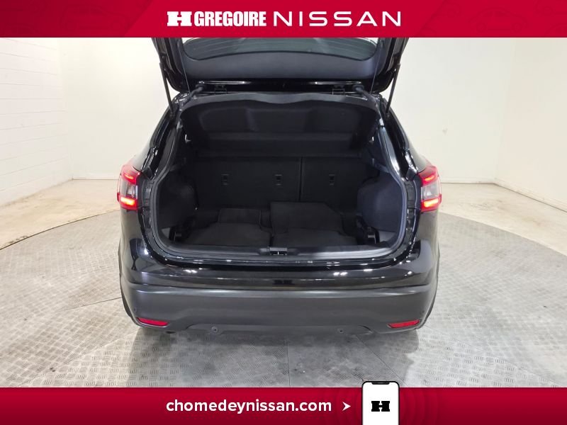 Nissan Qashqai 2023 Gris Laval - photo #26