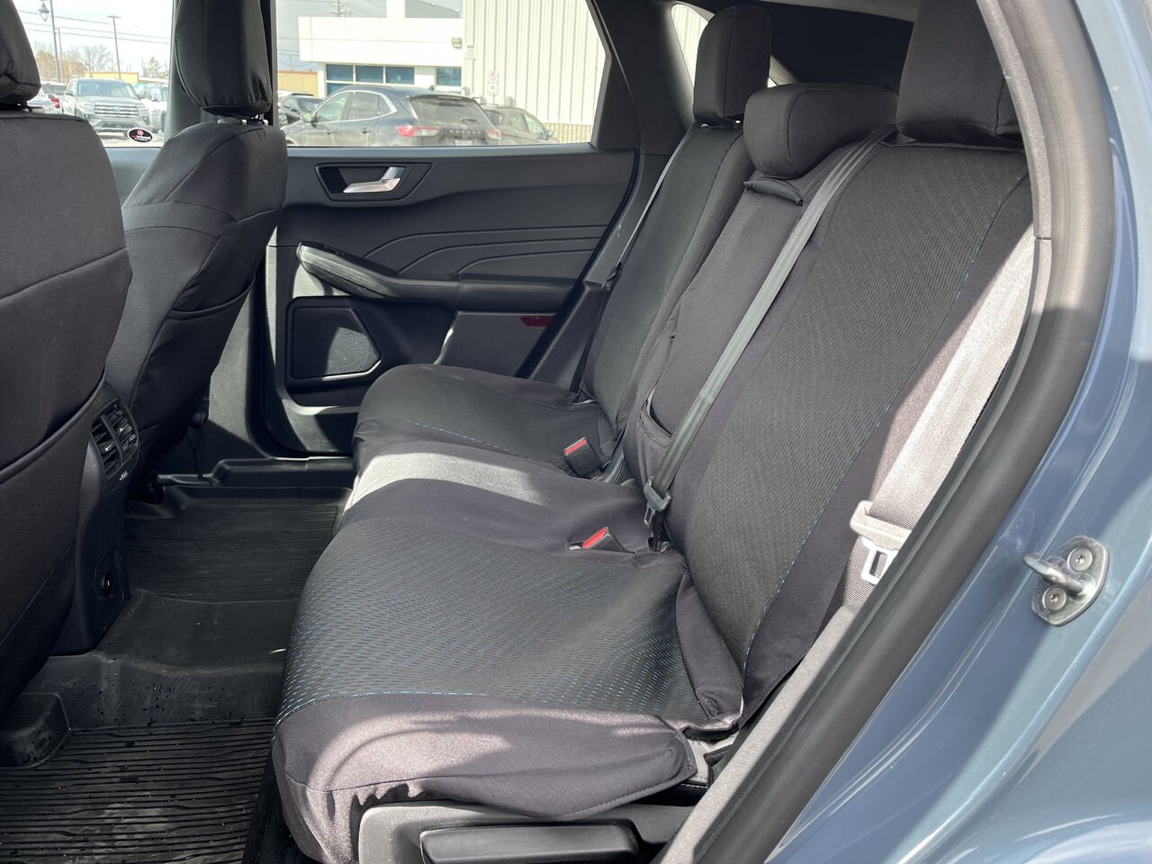 Ford Escape 2024 Bleu Mont-Laurier - photo #14
