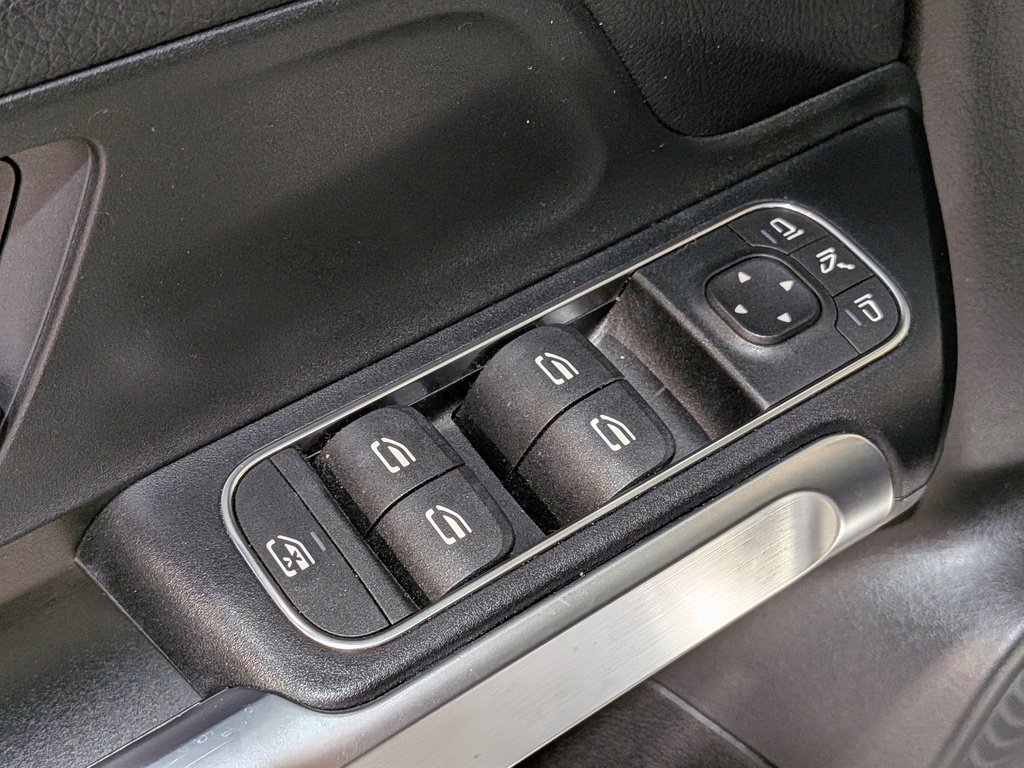 Mercedes-Benz GLB GLB 250 4MATIC SUV 2020 Gris Val-David - photo #32