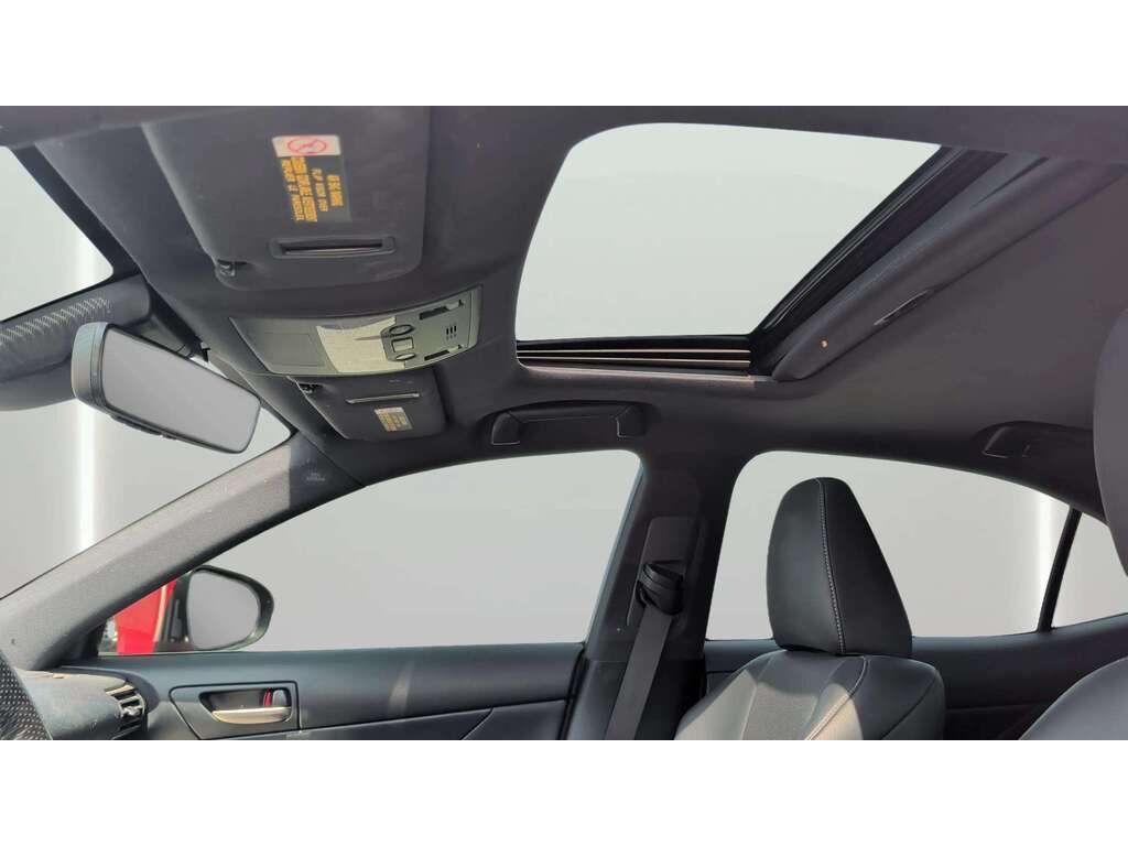 2018 Lexus IS Red Gatineau - photo #28
