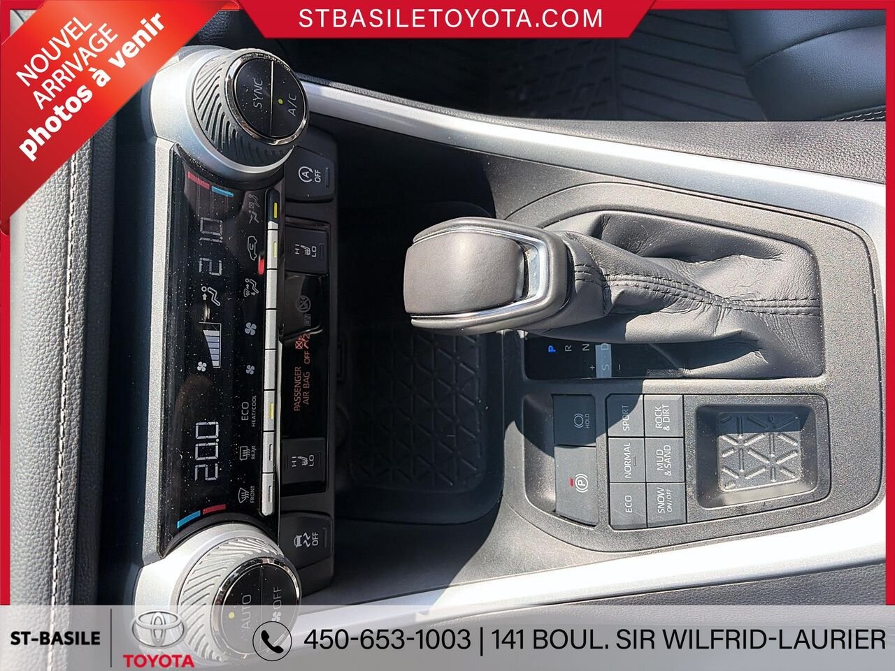 TOYOTA RAV4 2022 Argent Saint-Basile-le-Grand - photo #9