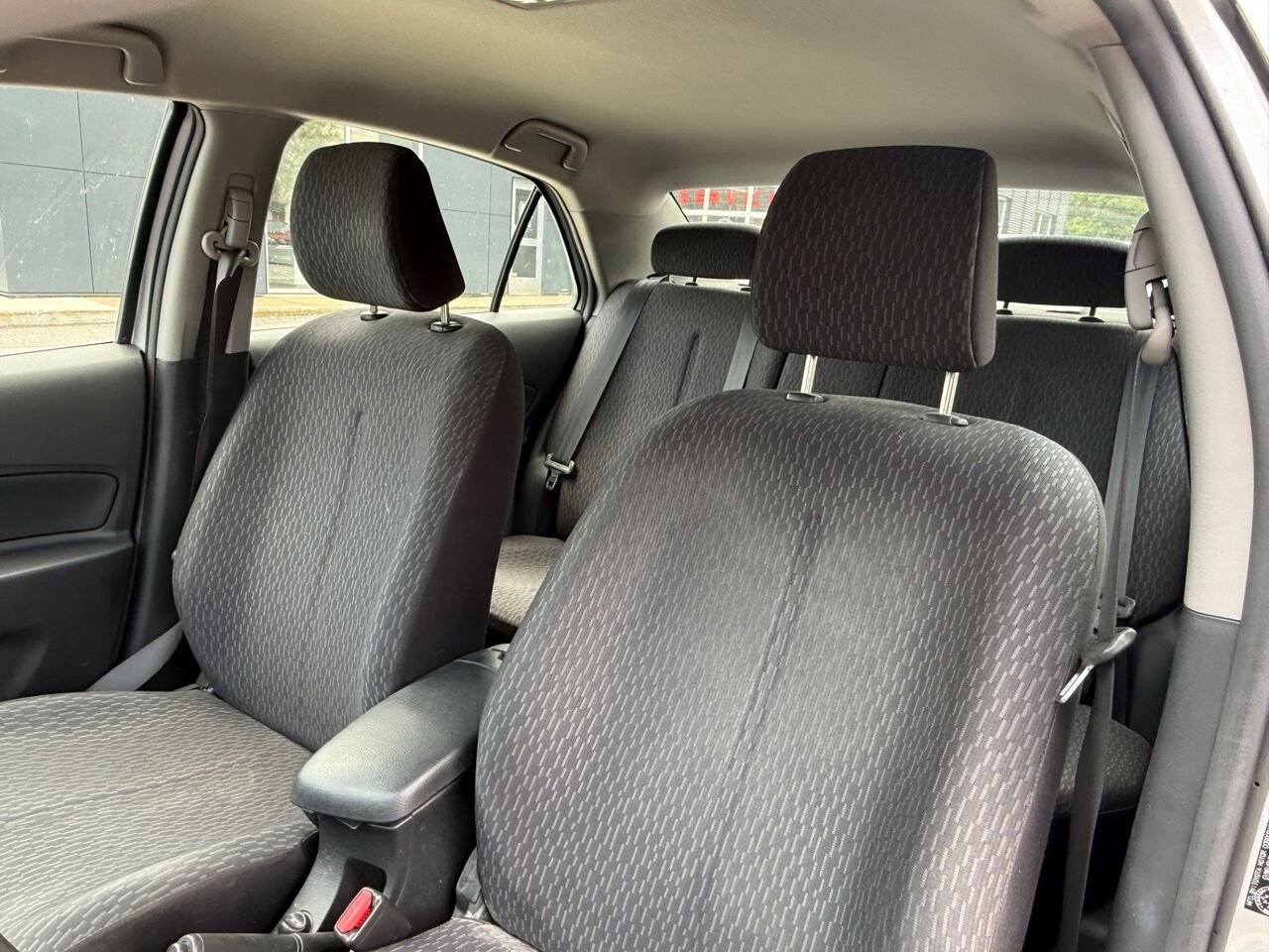 Toyota Yaris Berline 4 portes BM 2009 Argent Châteauguay - photo #10