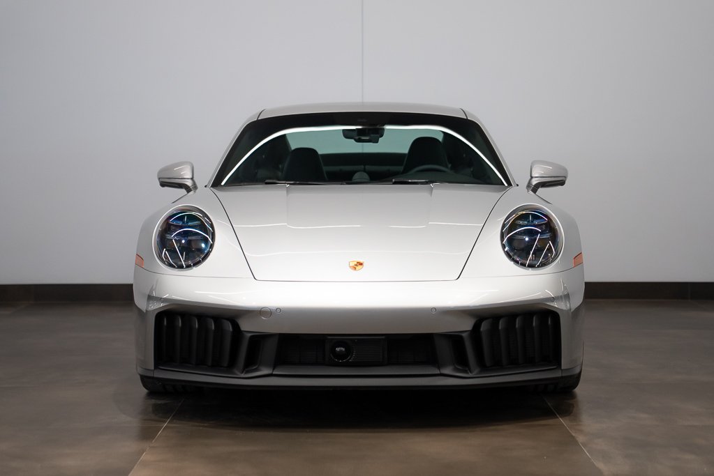 Porsche 911 Carrera GTS Coupe \\ \\ NO LUXURY TAX 2026 Argent Kirkland - photo #1