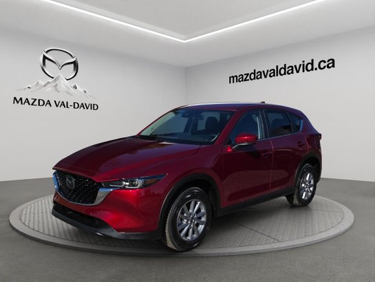 Mazda CX-5 Gs, awd, sièges, volant et rétroviseurs chauffants, hayon électrique 2025 Rouge vibrant cristal métallisé