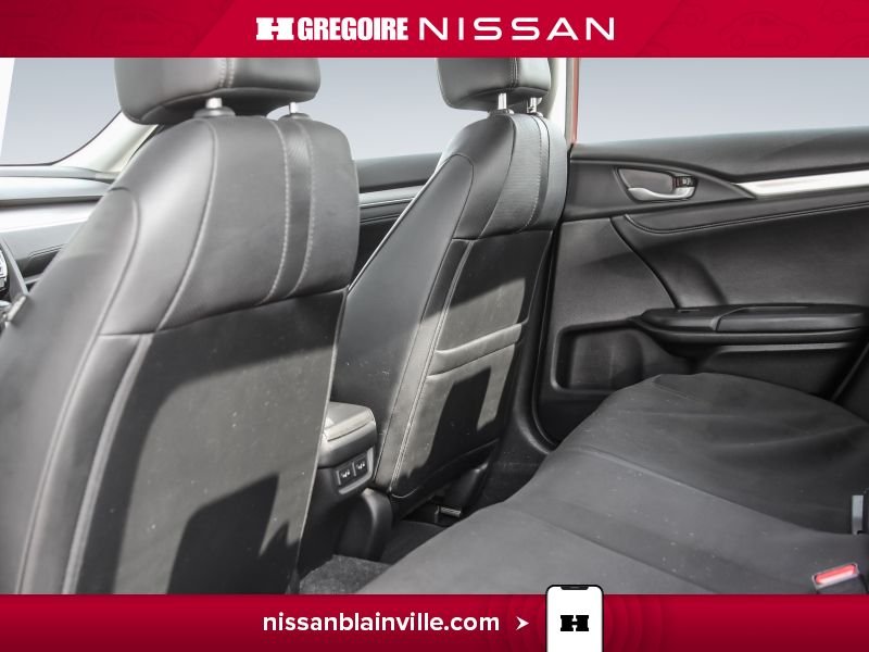 2018 Honda Civic Red Blainville - photo #28