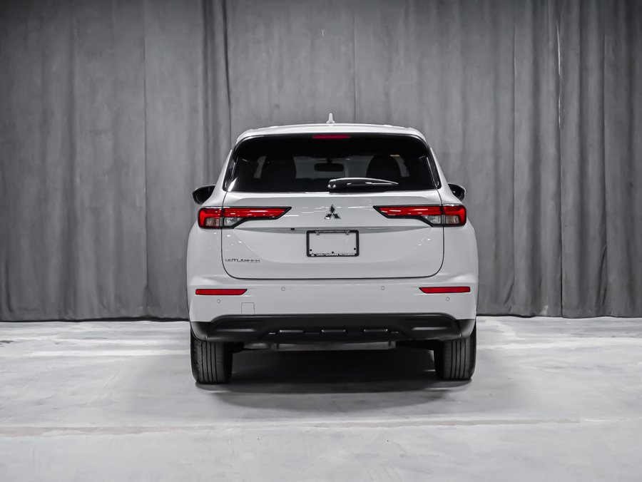 2024 Mitsubishi Outlander ES S-AWC SIEGES CHAUFFANTS APPLE CARPLAY White