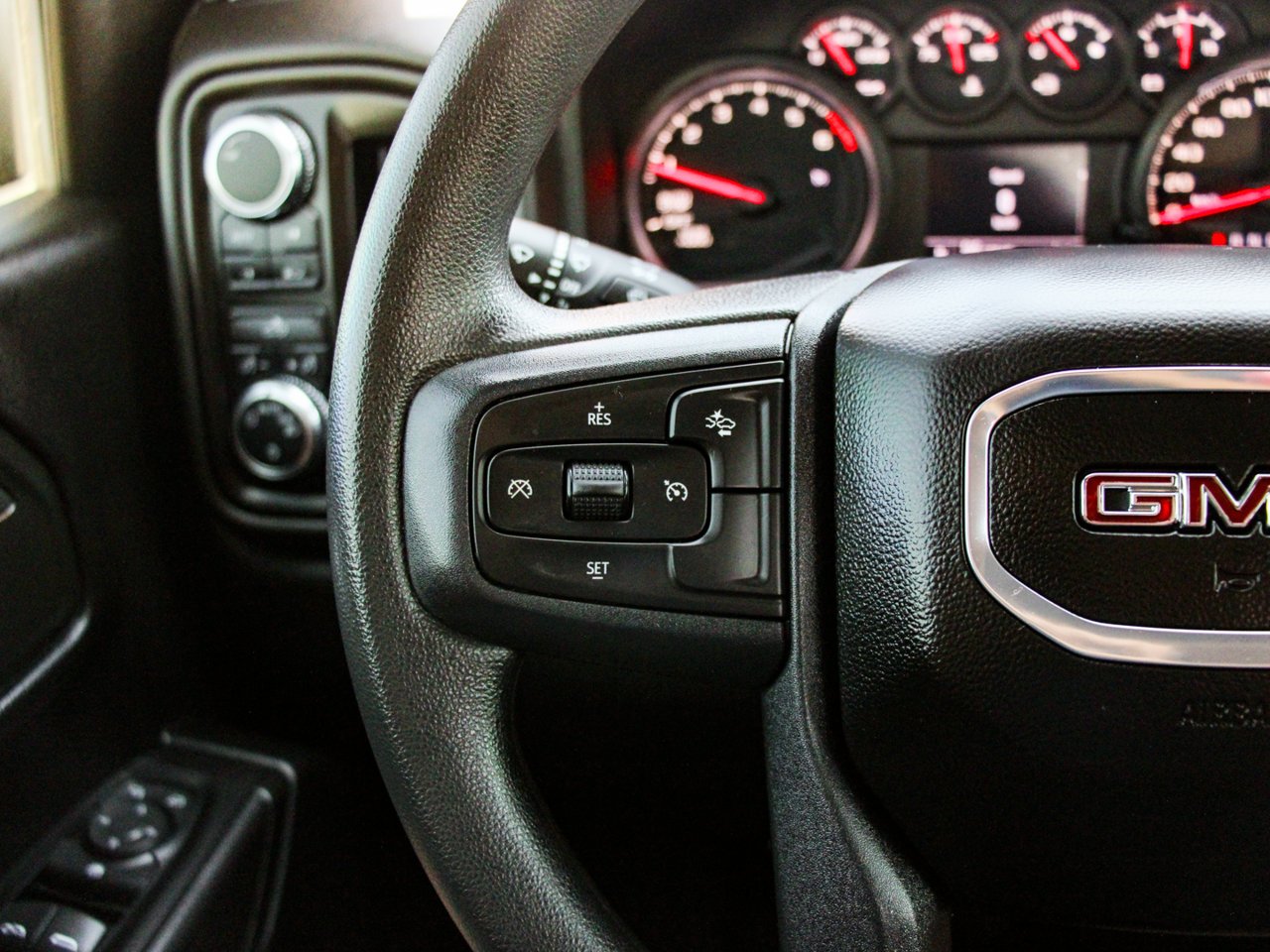 2024 GMC Sierra 1500 4WD Crew Cab 147 Pro Black Sherwood Park - photo #18
