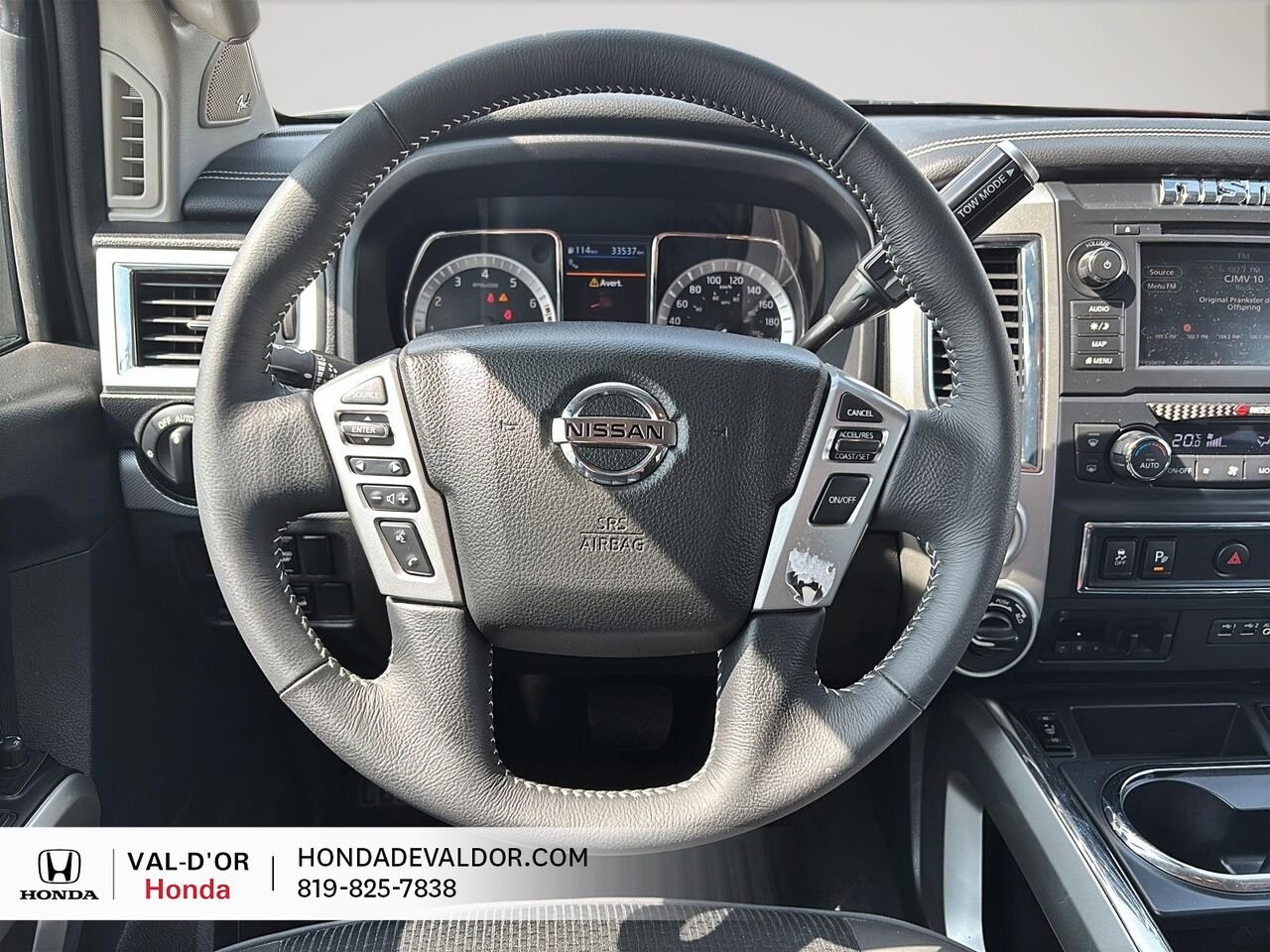 Nissan Titan PRO-4X cabine double 4x4 2019 Noir Val-d'Or - photo #8