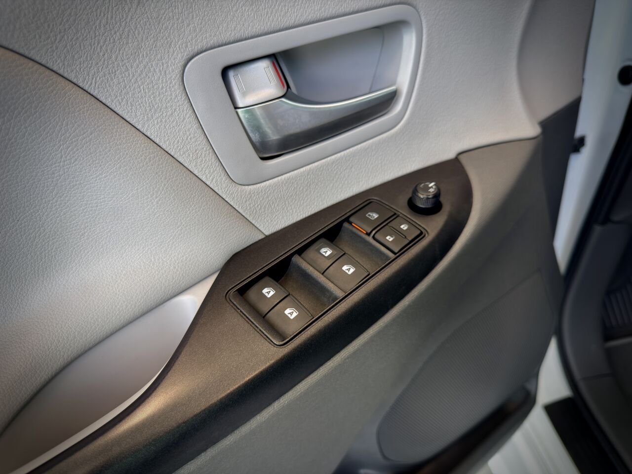 Toyota Sienna 2020 Blanc Notre-Dame-des-Prairies - photo #29