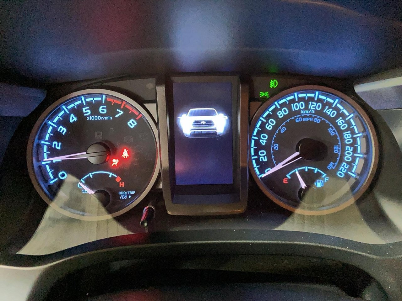 2023 Toyota Tacoma VIN 3TYDZ5BN7PT025616 Grey Baie-Comeau - photo #10