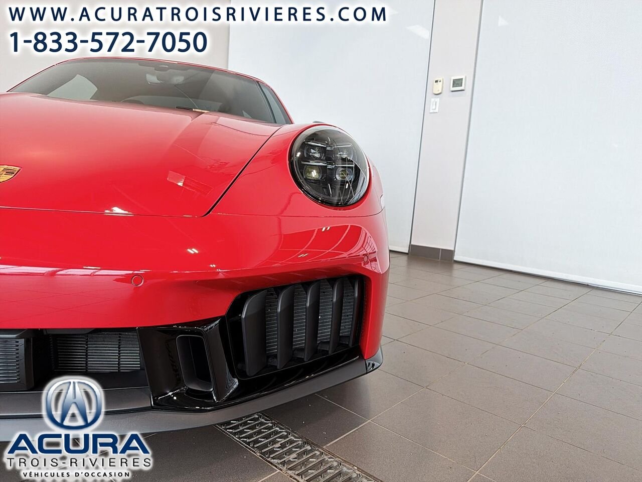 2026 Porsche 911 TARGA 4 GTS T-HYBRID Red Trois-Rivières - photo #7