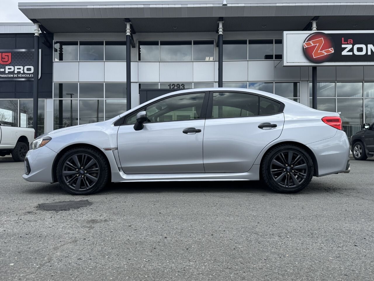 Subaru WRX 2019 Argent Granby - photo #2
