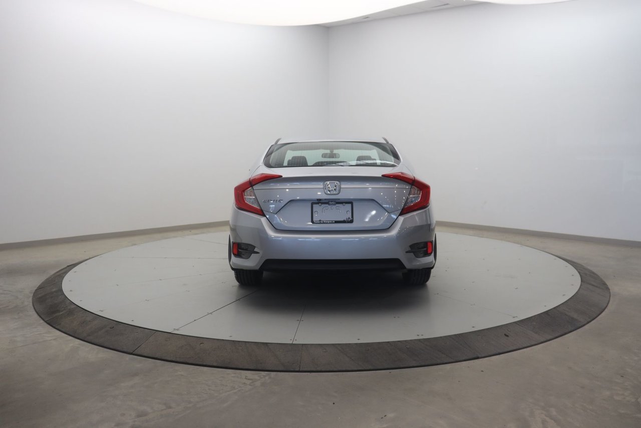 Honda Civic Sedan NIV 2HGFC2F52HH035096 2017 Gris Chicoutimi - photo #4