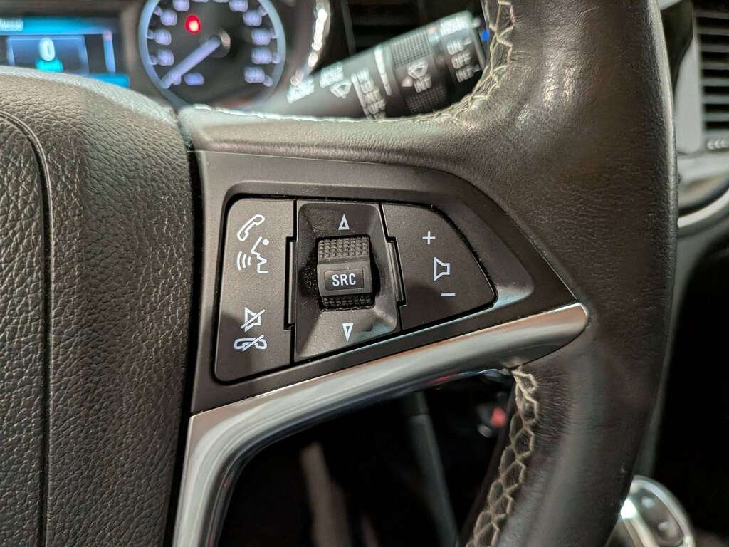 2021 Buick Encore FWD 4dr Preferred Black Val-David - photo #13