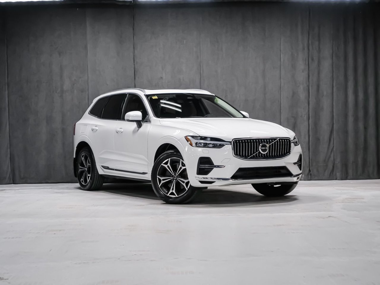 Volvo XC60 Recharge T8 INSCRIPTION EXPRESSION CLIMATE PREMIUM 2022 Blanc Montréal - photo #1