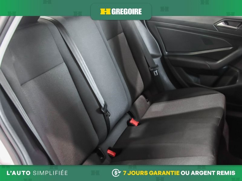 Volkswagen Jetta 2019 Blanc Laval - photo #25