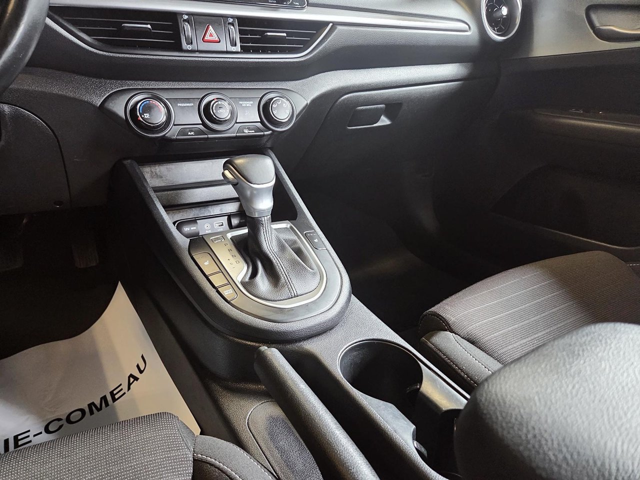 Kia Forte NIV 3KPF24AD5ME321686 2021 Gris Chicoutimi - photo #14