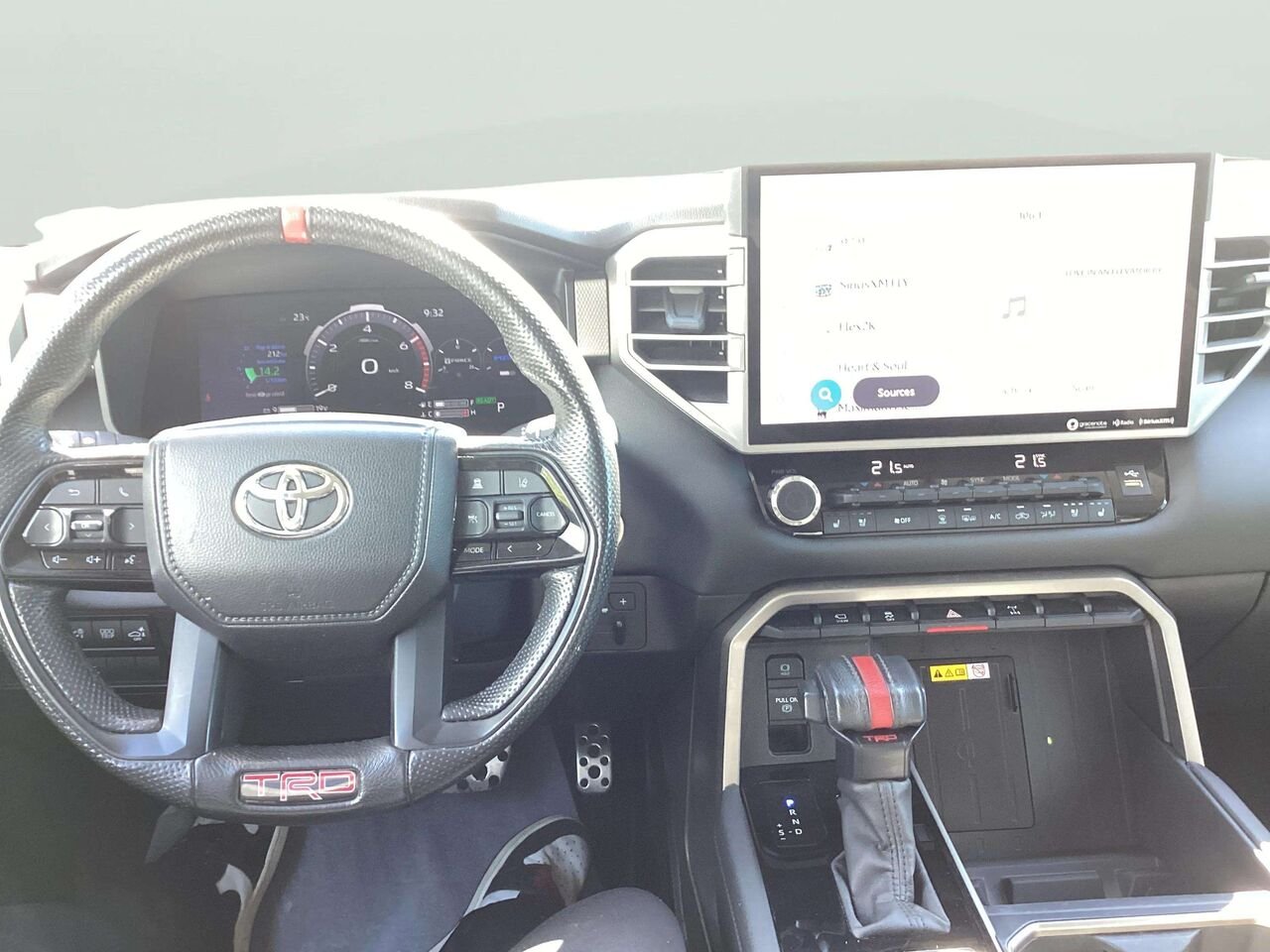 TOYOTA TUNDRA HYBRIDE CREWMAX LIMITED 2024 Noir Gatineau - photo #12