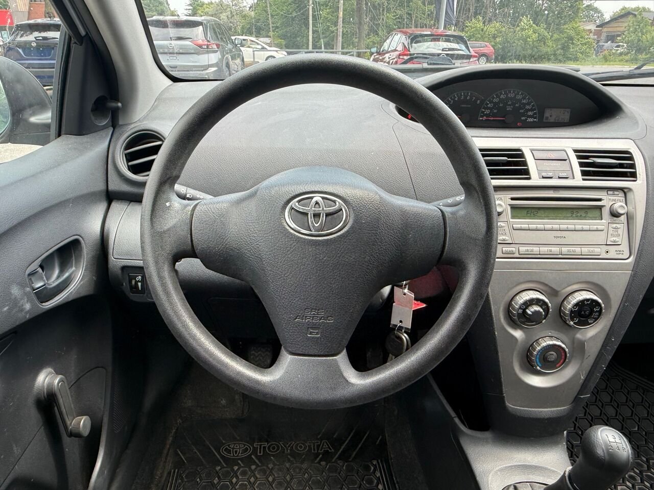 Toyota Yaris Berline 4 portes BM 2009 Argent Châteauguay - photo #11