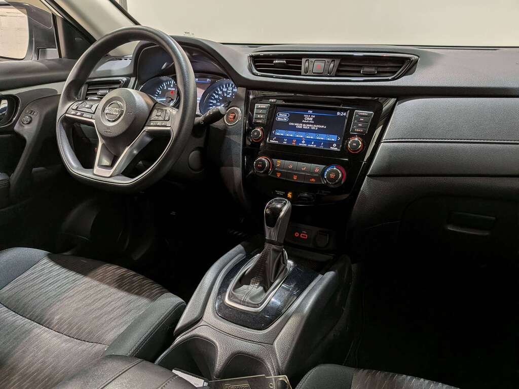 2019 Nissan Rogue AWD SV White Val-David - photo #19