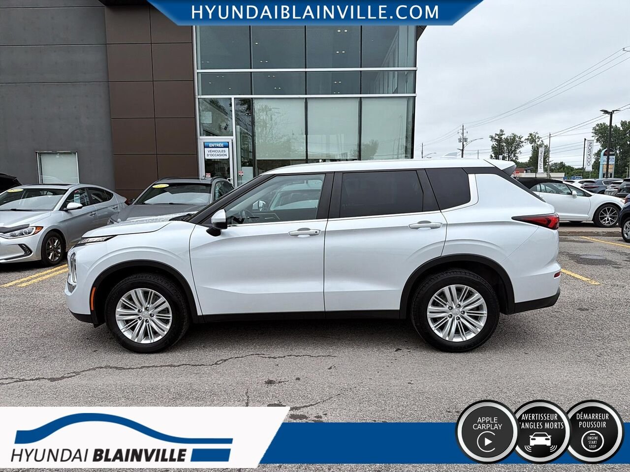 2022 Mitsubishi Outlander White Blainville - photo #6