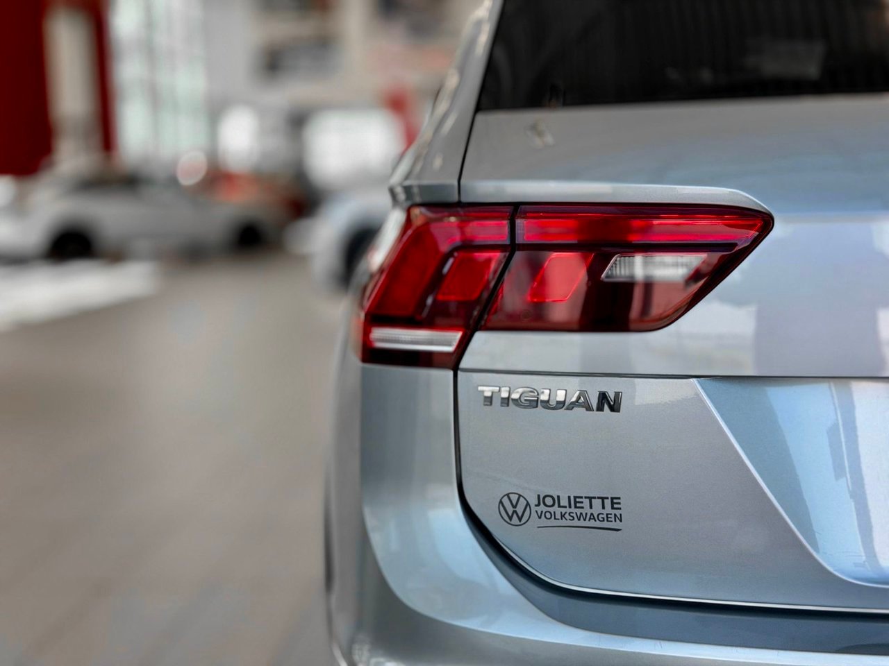 Volkswagen Tiguan 2021 Gris Notre-Dame-des-Prairies - photo #12