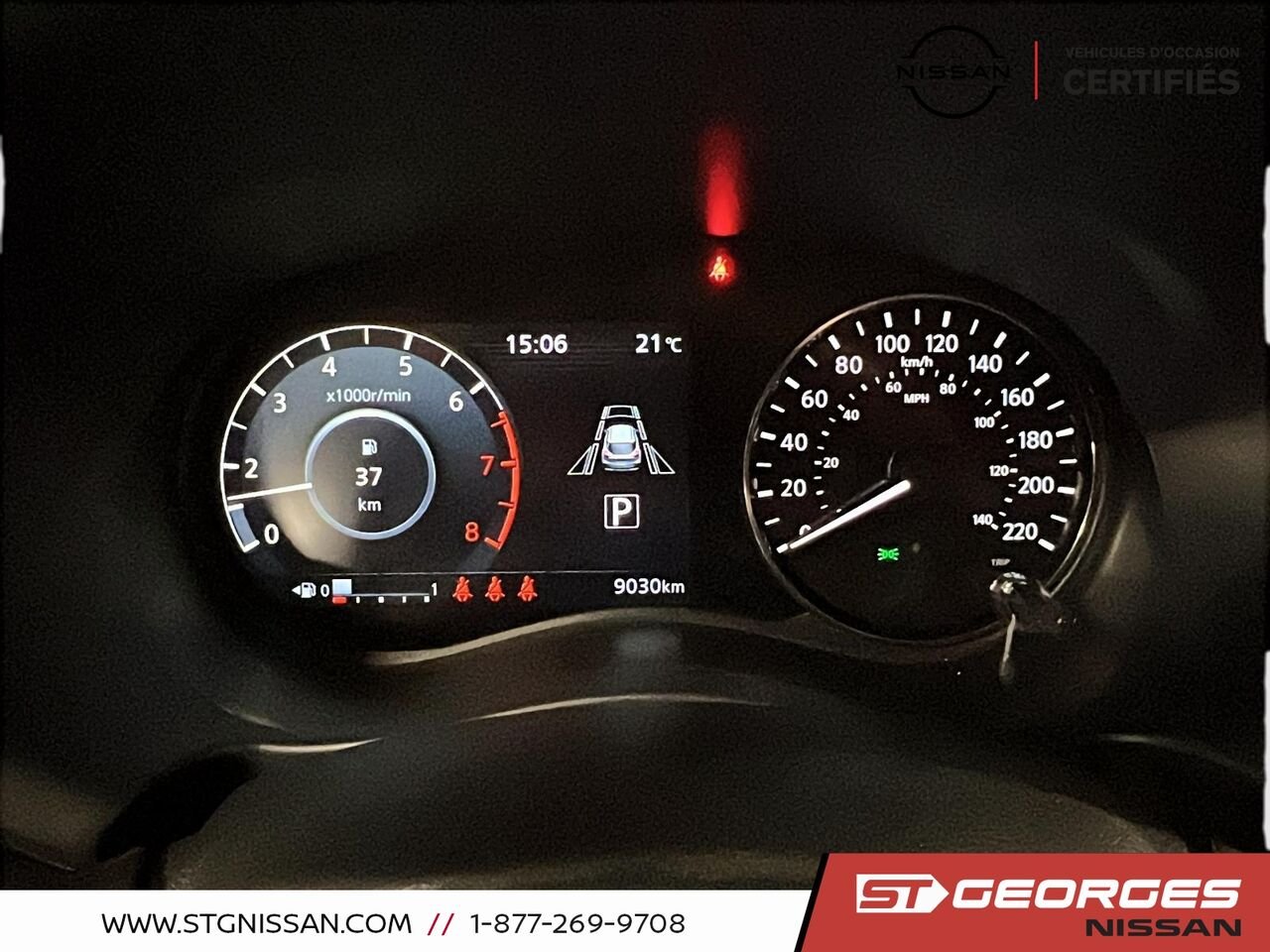 Nissan Kicks Play 2025 Gris Saint-Georges - photo #12