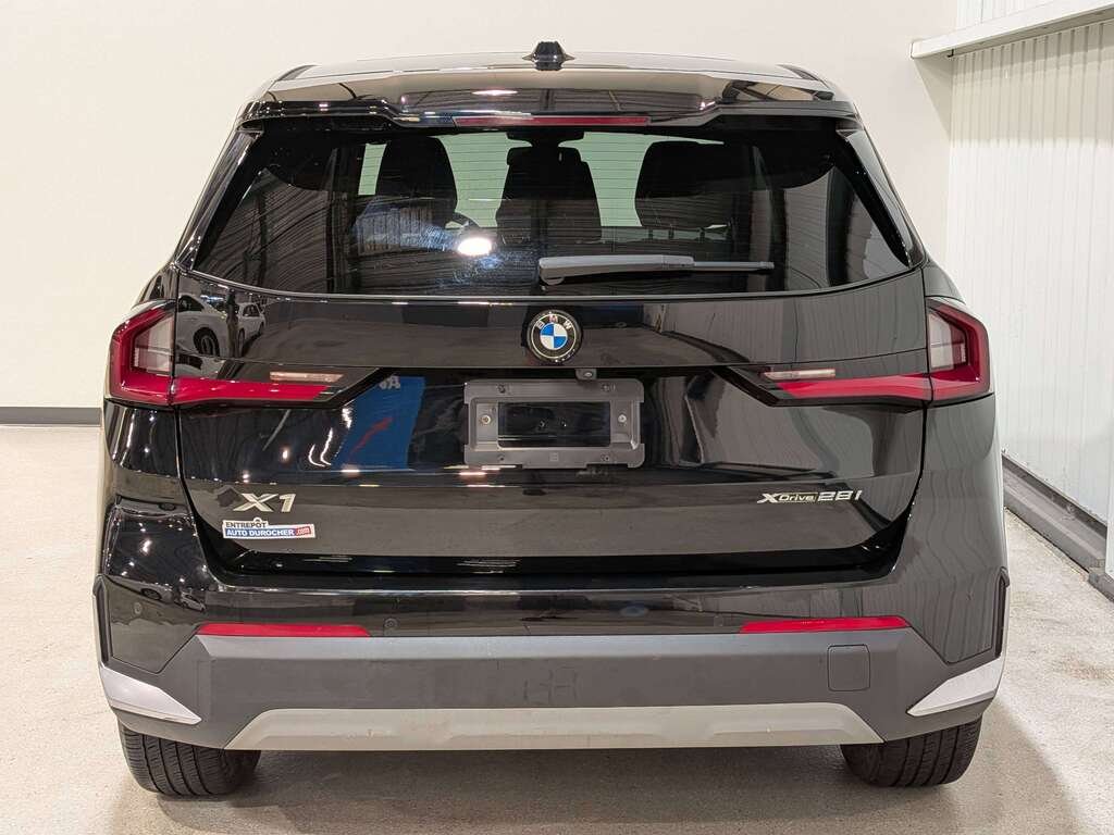 2023 BMW X1 xDrive28i Sports Activity Vehicle Black Val-David - photo #5