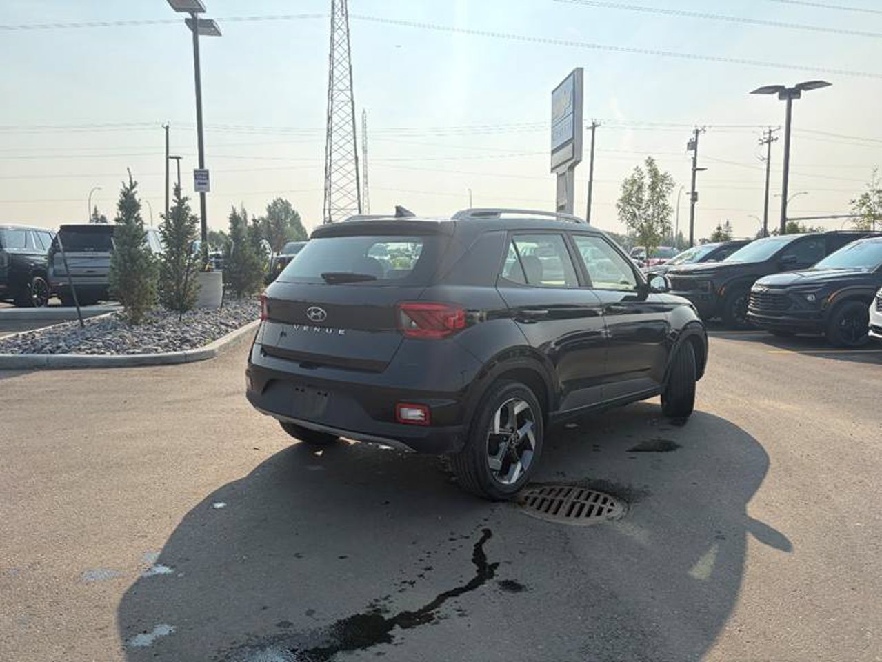 2021 Hyundai Venue Trend IVT Black Sherwood Park - photo #4