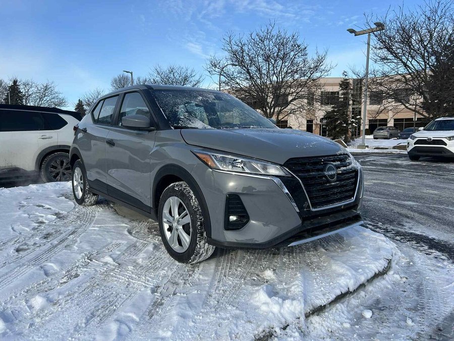 Nissan Kicks Play 2025 2025 Gris roche nacré