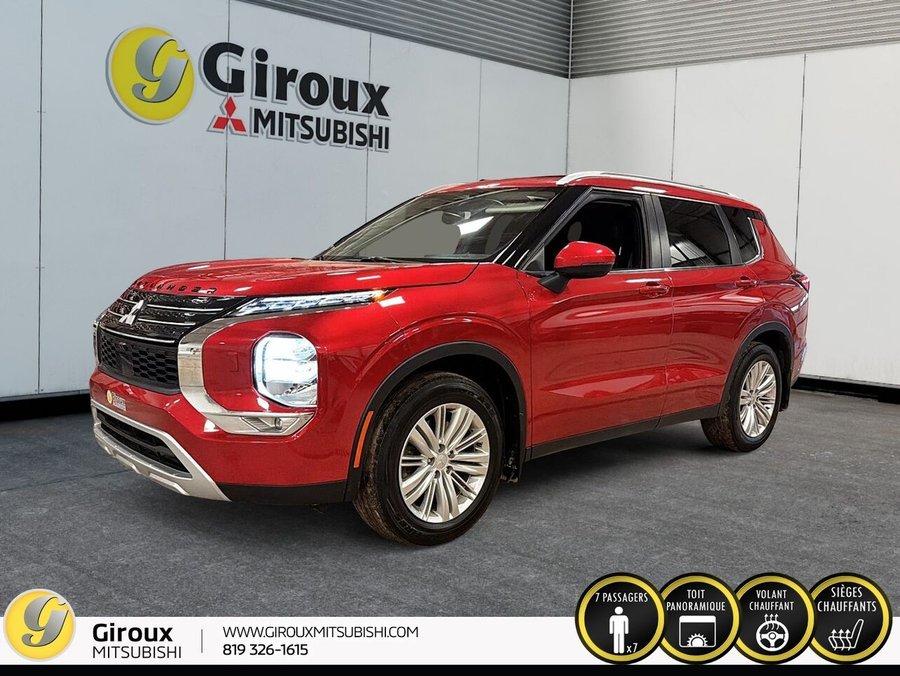 2023 Mitsubishi Outlander SE S-AWC Red