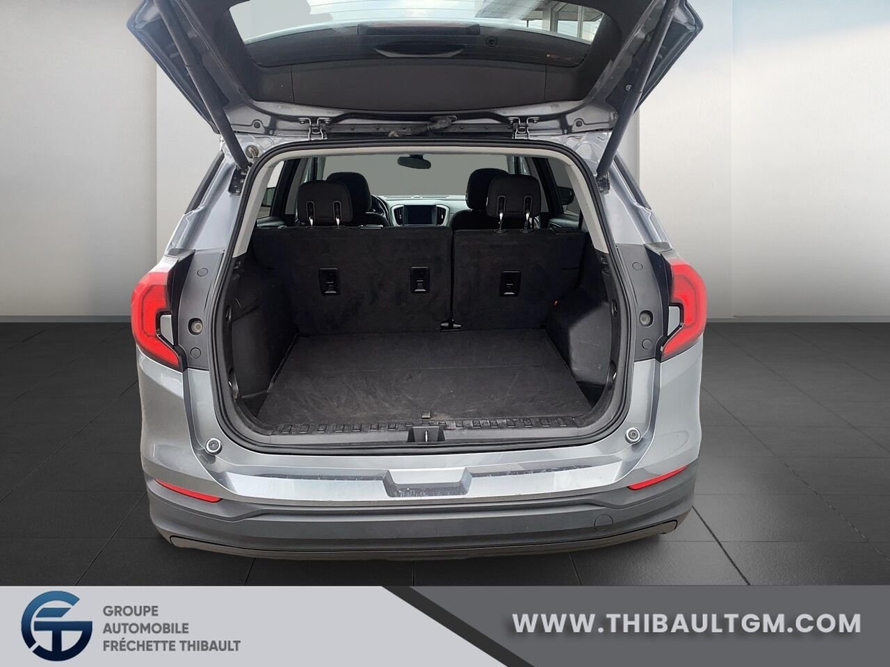 2020 GMC TERRAIN SLE Traction intégrale, 4 portes SLE Grey Montmagny - photo #5