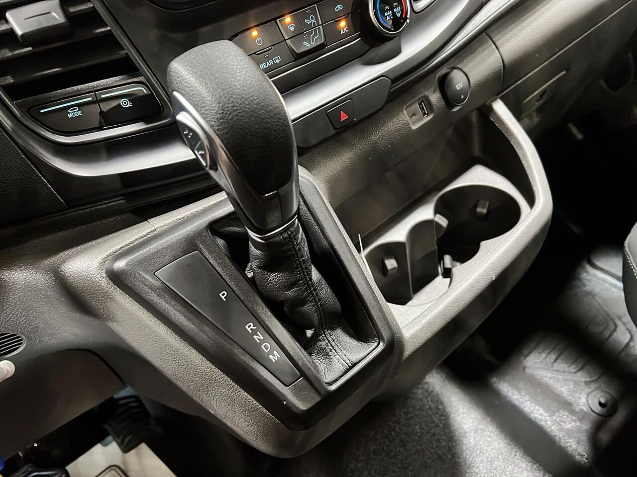 2024 Ford Transit fourgon utilitaire White Québec - photo #14